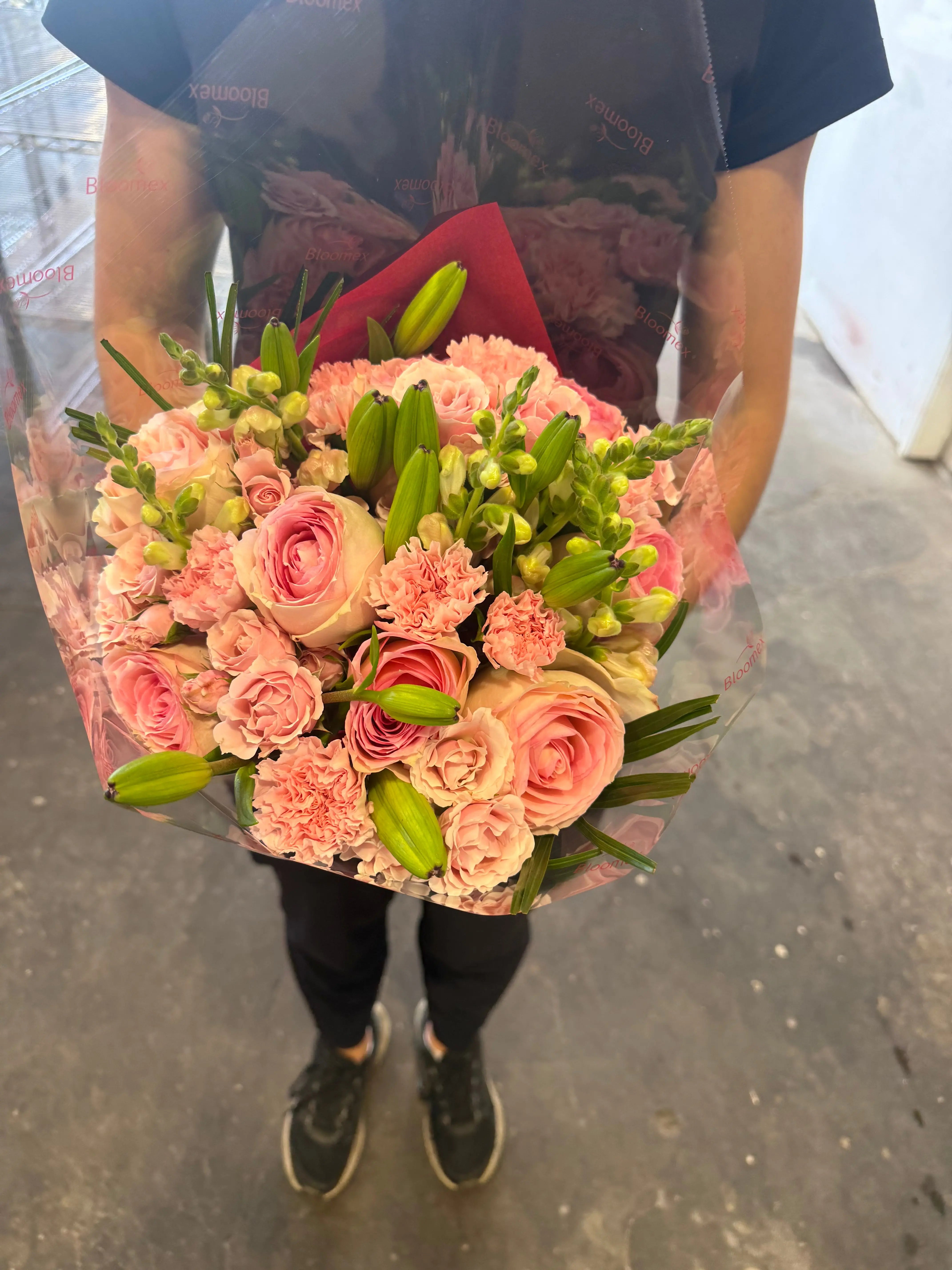 Celebrating Mom Bouquet Fleur Concept