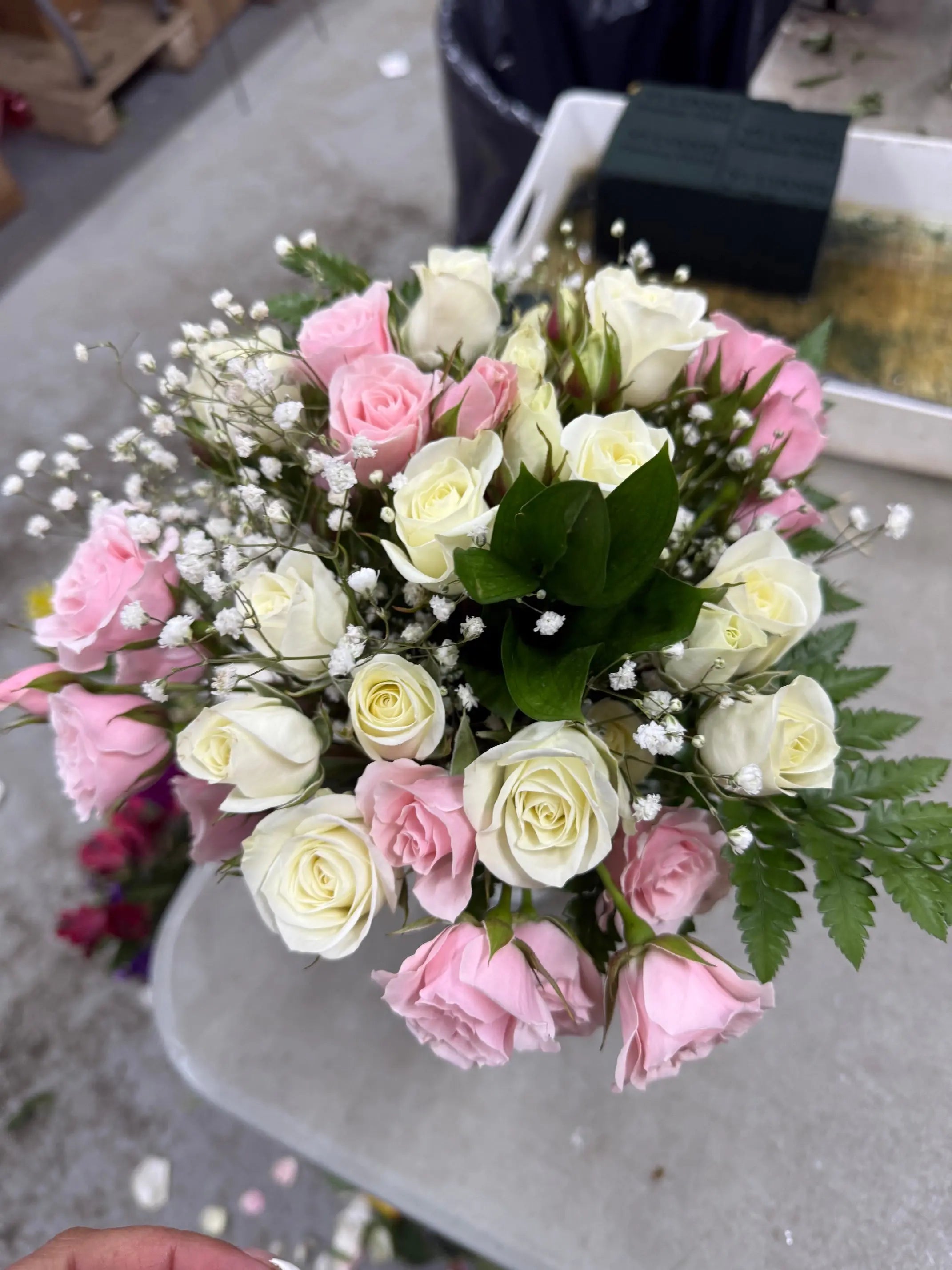 30 Blooms of White & Pink Spray Roses in a Mason Jar Fleur Concept