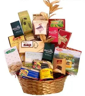 The Classic Gift Basket Fleur Concept