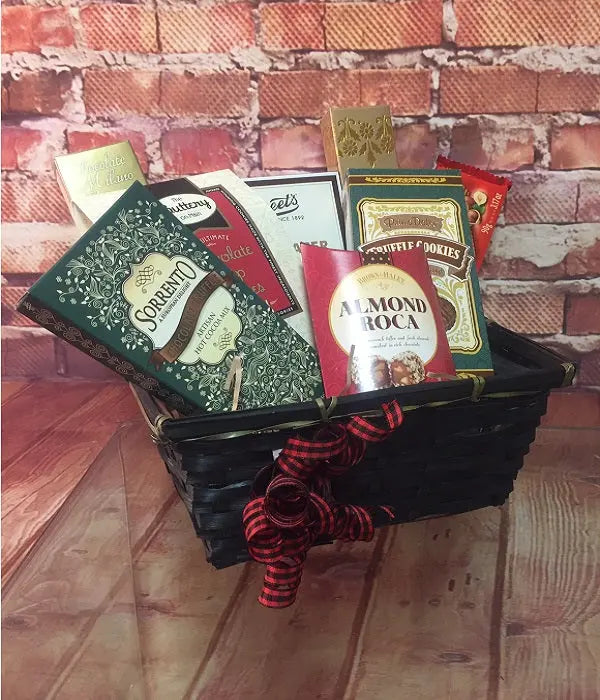 Country Christmas Gift Basket III Fleur Concept