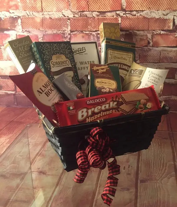 Country Christmas Gift Basket IV Fleur Concept