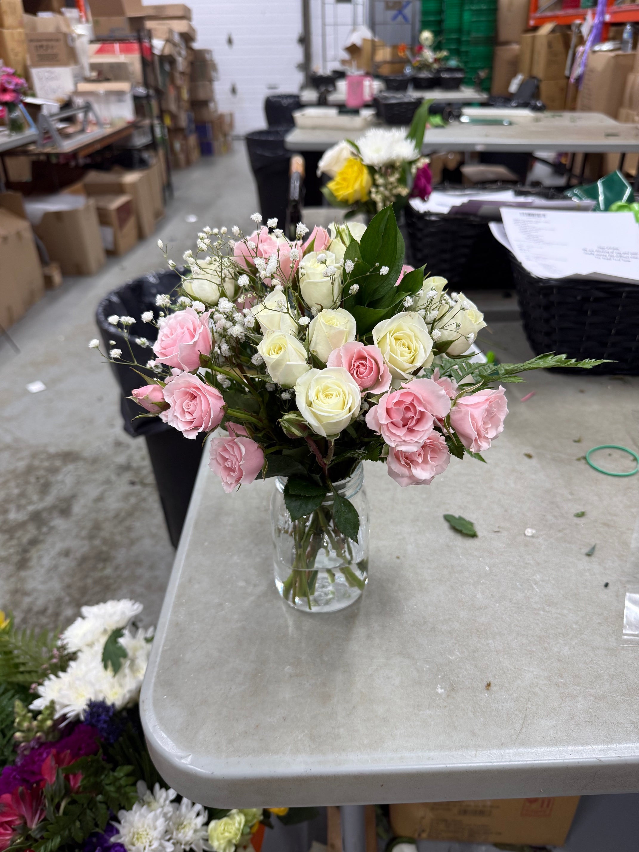 30 Blooms of White & Pink Spray Roses in a Mason Jar Fleur Concept