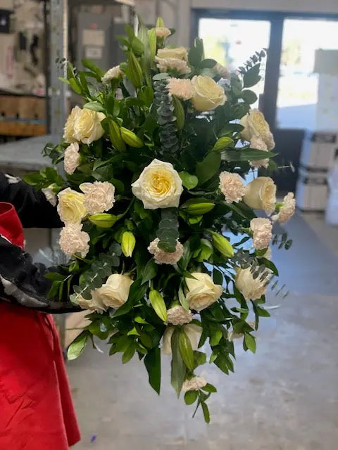 Sentiments of Serenity Spray Fleur Concept
