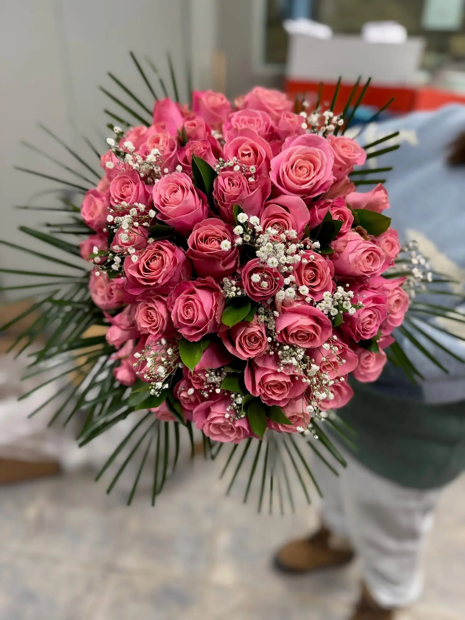 Two Dozen Long Stem Pink Roses Fleur Concept